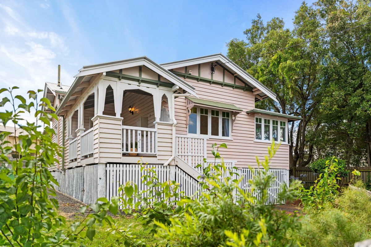 123 West Street, Newtown QLD 4350, Newtown - Thumbnail 2