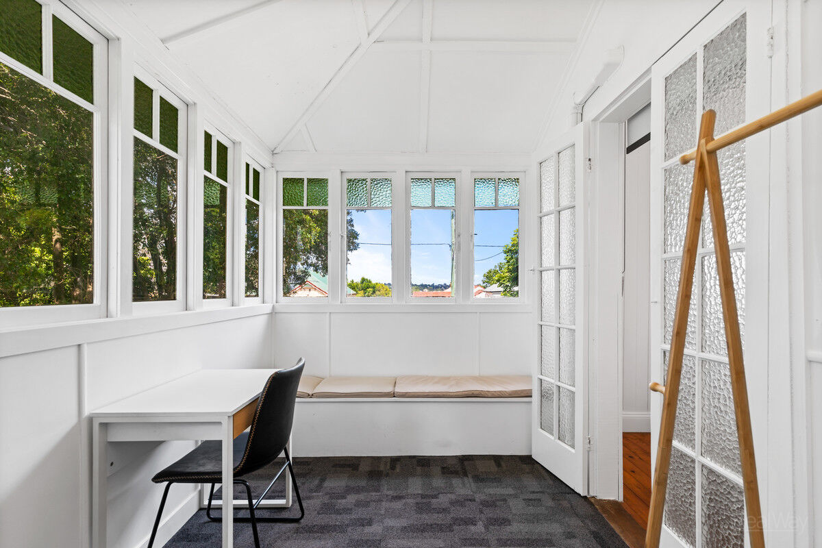 123 West Street, Newtown QLD 4350, Newtown - Thumbnail 6