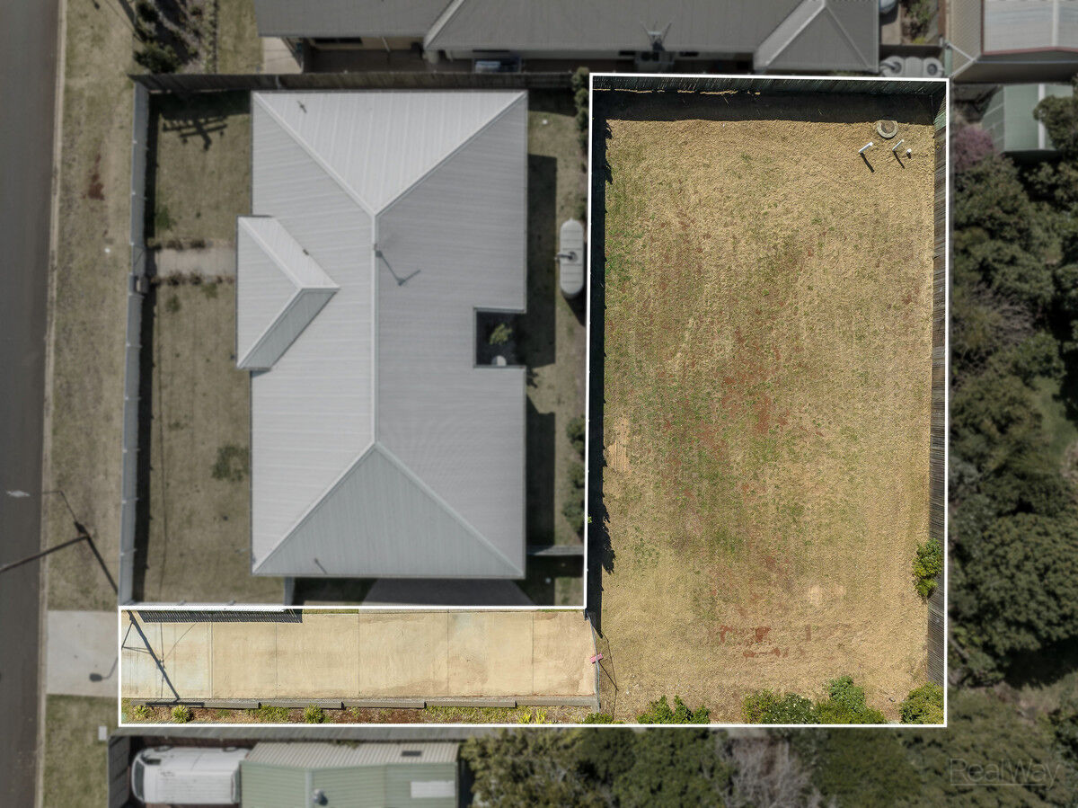 404A Mackenzie Street, Middle Ridge QLD 4350, Middle Ridge - Thumbnail 2