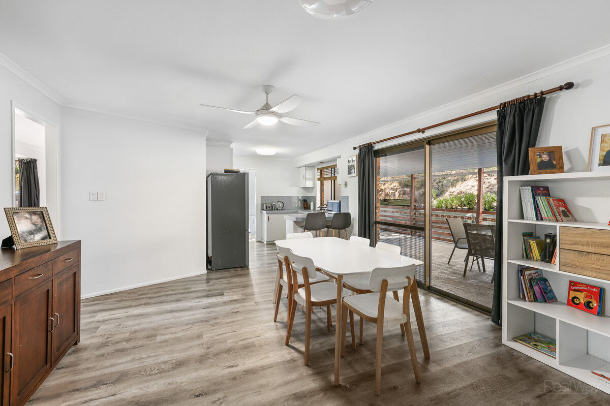 3 Woodlands Crescent, Withcott QLD 4352, Withcott - Thumbnail 5