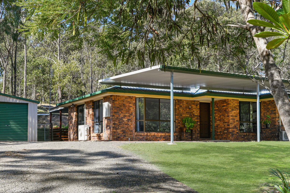 3 Woodlands Crescent, Withcott QLD 4352, Withcott - Thumbnail 2