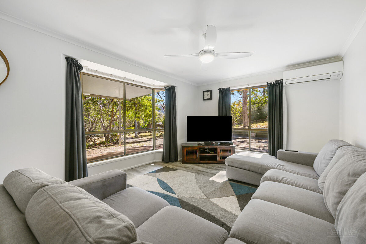 3 Woodlands Crescent, Withcott QLD 4352, Withcott - Thumbnail 4