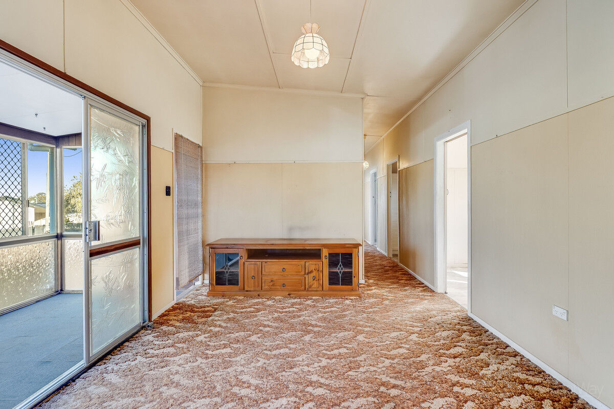 31 Boyd Street, Wilsonton QLD 4350, Wilsonton - Thumbnail 3