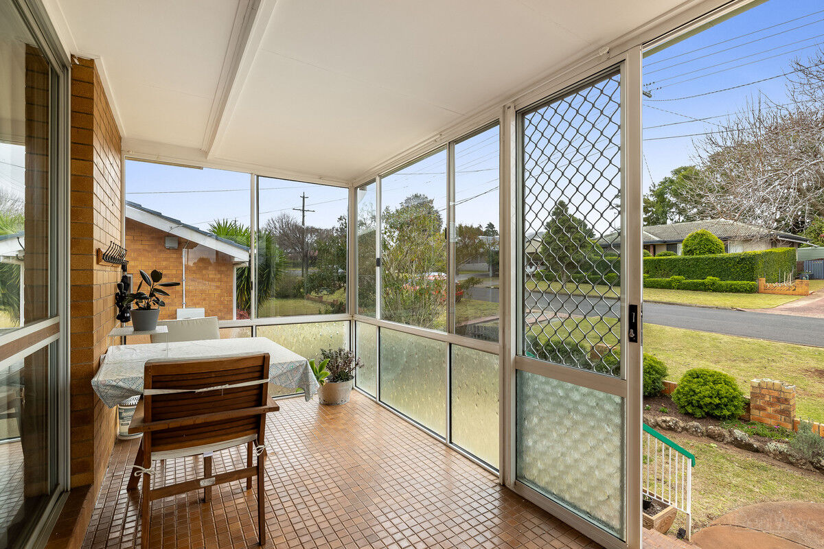 68 Debra Street, Centenary Heights QLD 4350, Centenary Heights - Thumbnail 2