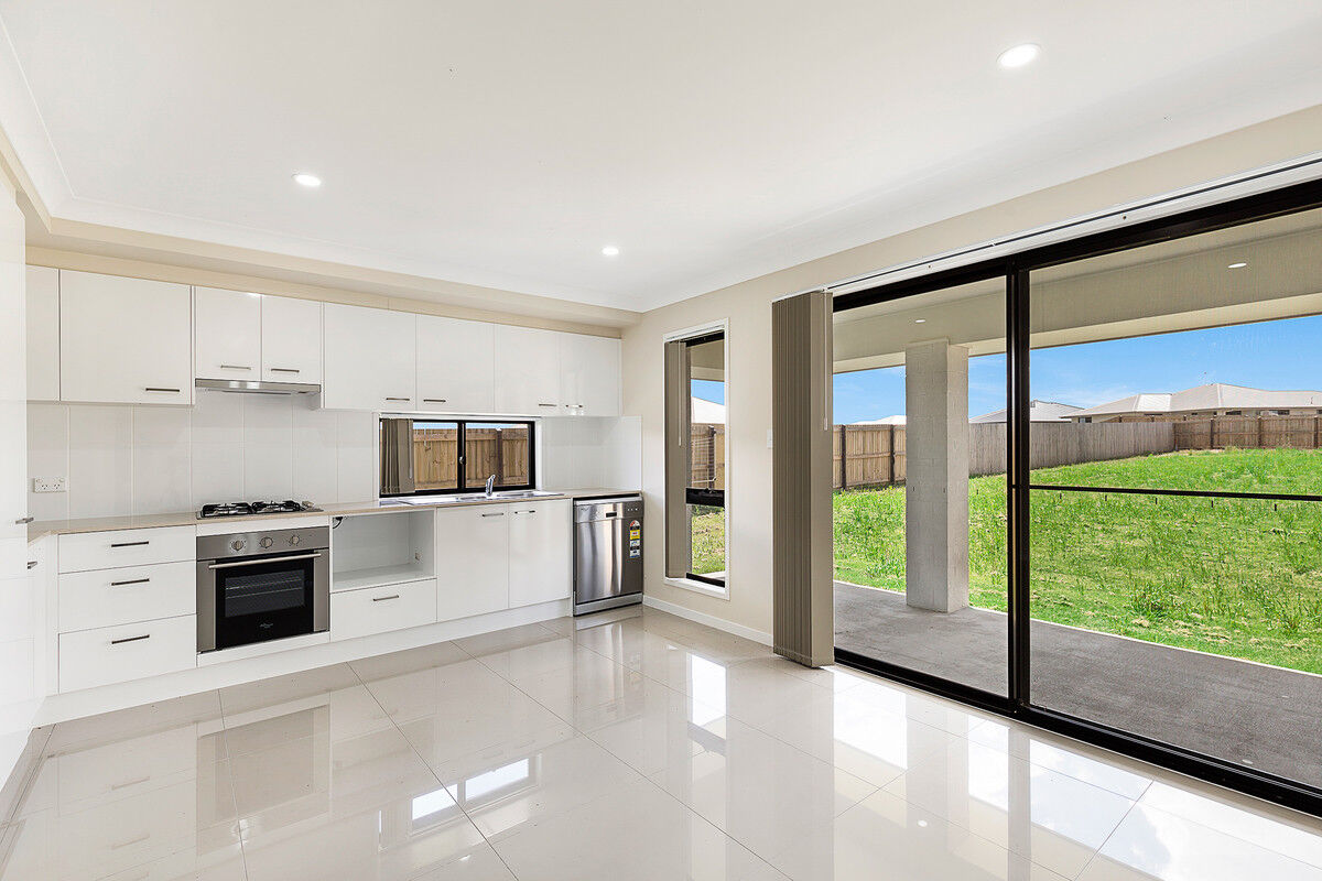 1 & 2 / 15 Kensei Street, Wyreema QLD 4352, Wyreema - Thumbnail 4
