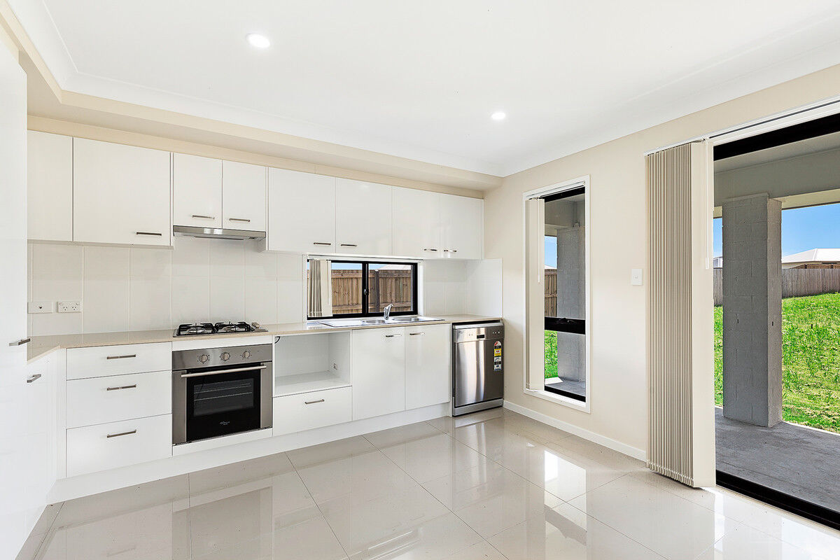 1 & 2 / 15 Kensei Street, Wyreema QLD 4352, Wyreema - Thumbnail 5