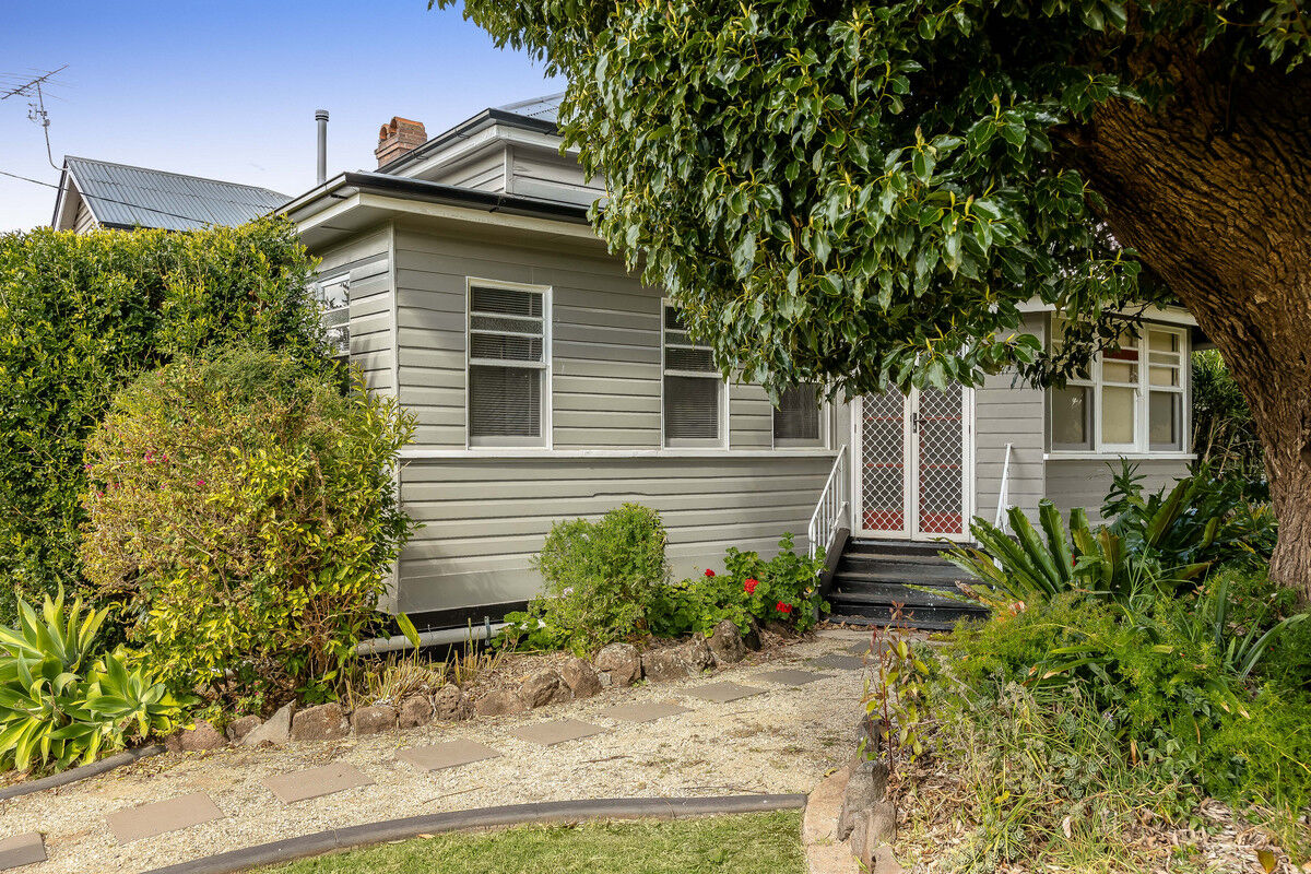 2 Evans Street, South Toowoomba QLD 4350, South Toowoomba - Thumbnail 3