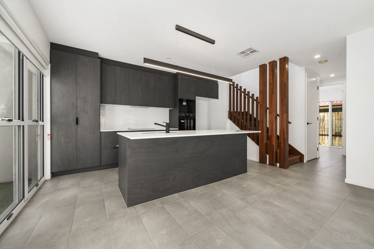 2 / 362 Hume Street, Centenary Heights QLD 4350, Centenary Heights - Thumbnail 4