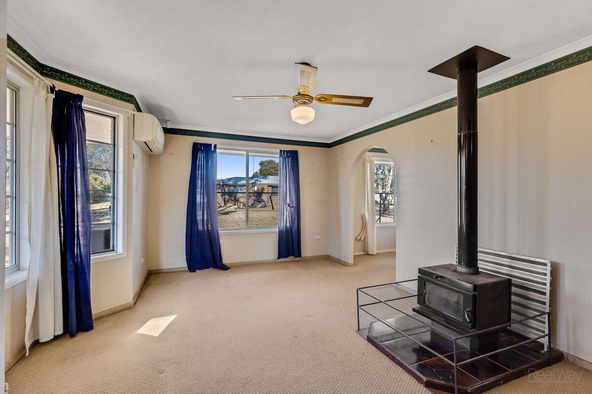 11 Gore Street, Cambooya QLD 4358, Cambooya - Thumbnail 3