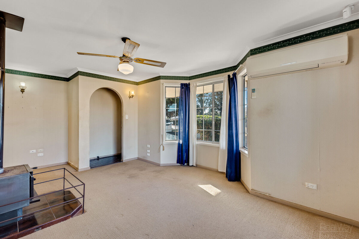 11 Gore Street, Cambooya QLD 4358, Cambooya - Thumbnail 4