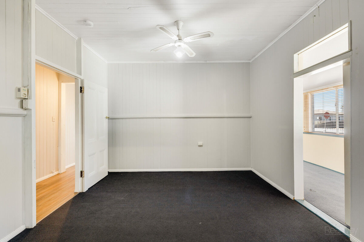 11 Burton Street, Harristown QLD 4350, Harristown - Thumbnail 5