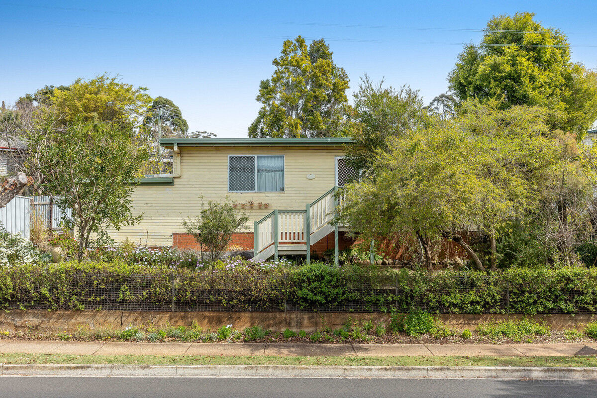 53 Mort Street, North Toowoomba QLD 4350, North Toowoomba - Thumbnail 2