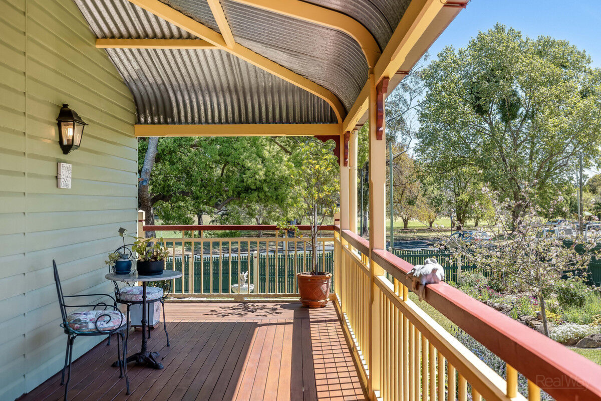 14 Burns Street, East Toowoomba QLD 4350, East Toowoomba - Thumbnail 3