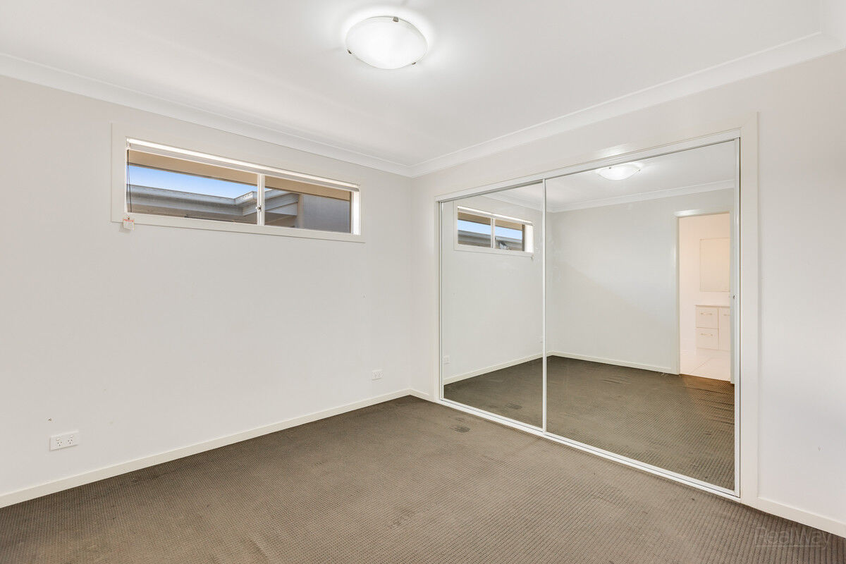 12 Minnett Street, Glenvale QLD 4350, Glenvale - Thumbnail 8