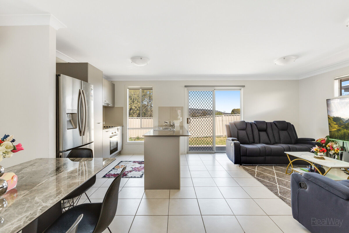 12 Minnett Street, Glenvale QLD 4350, Glenvale - Thumbnail 7