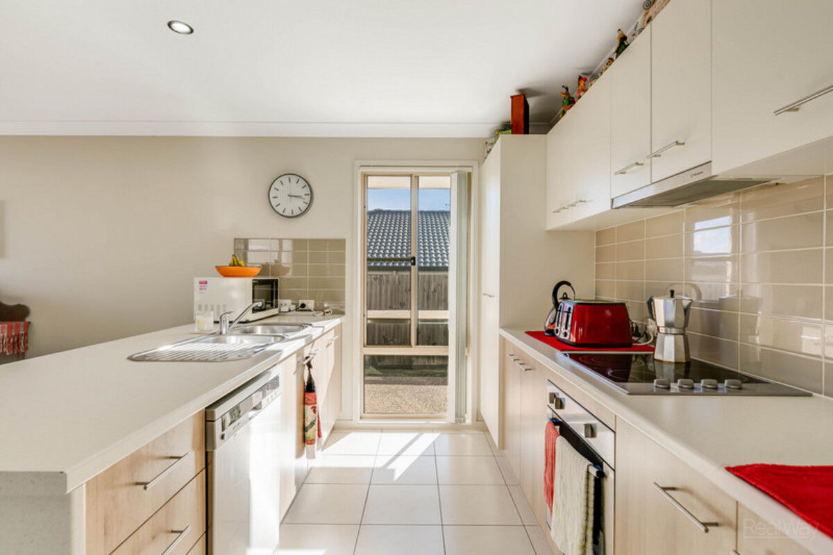 18 Taragon Street, Glenvale QLD 4350, Glenvale - Thumbnail 5