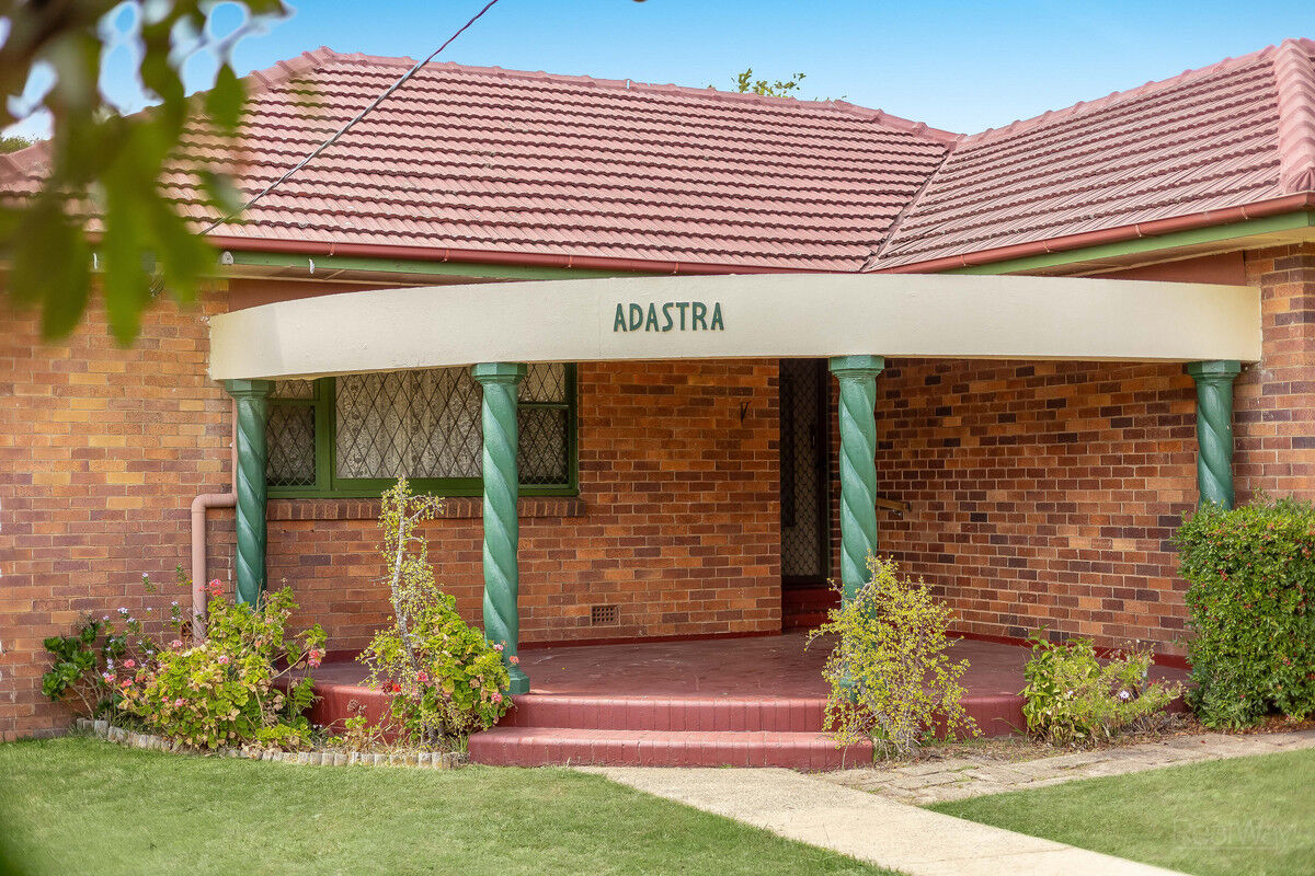 68 Ramsay Street, Centenary Heights QLD 4350, Centenary Heights - Thumbnail 2