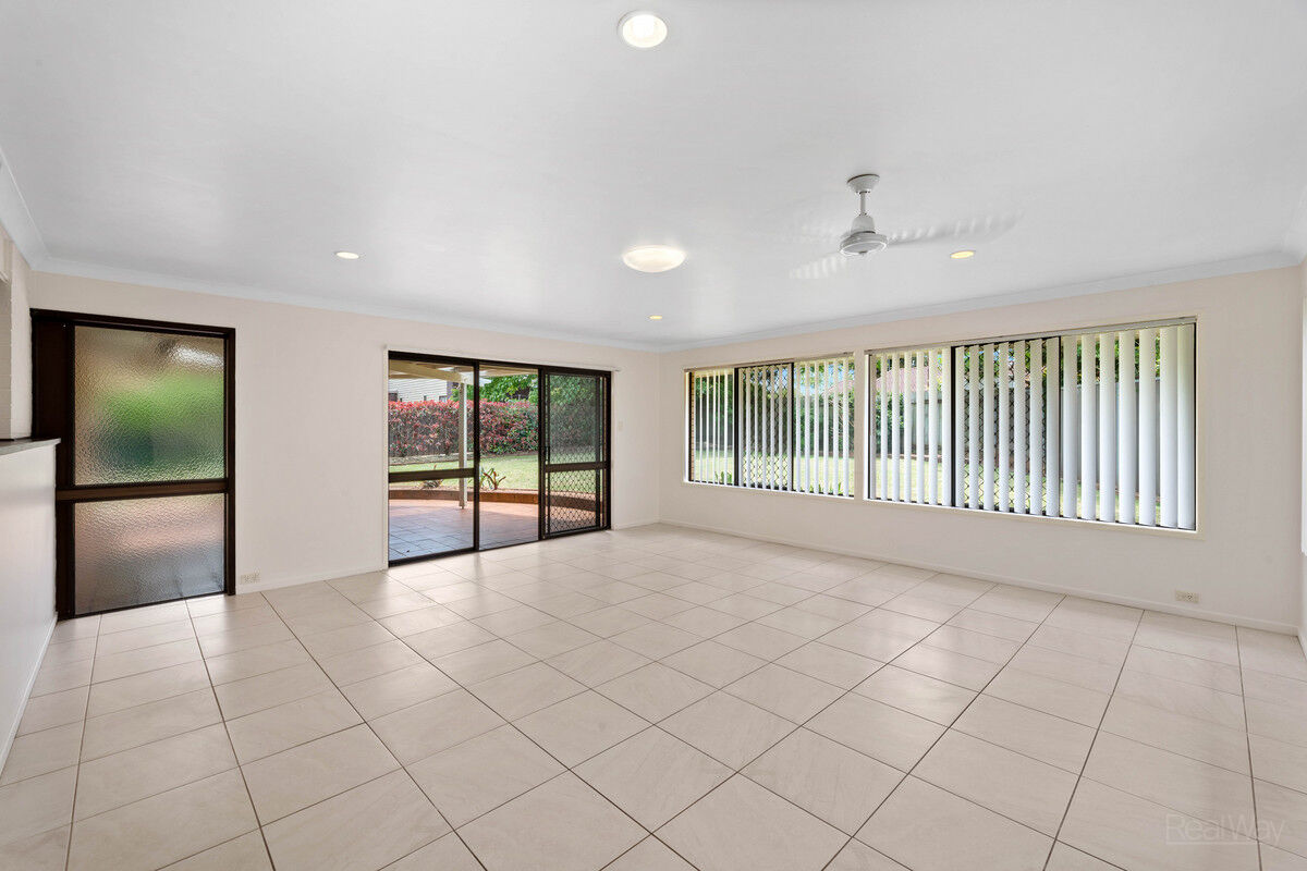 67 Knockator Crescent, Centenary Heights QLD 4350, Centenary Heights - Thumbnail 4