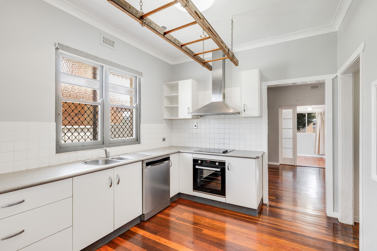 6 Beelbee Street, Harristown QLD 4350, Harristown - Thumbnail 5