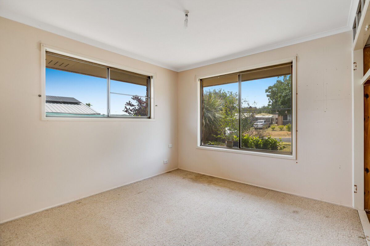 12 Lindberg Street, Wilsonton QLD 4350, Wilsonton - Thumbnail 5