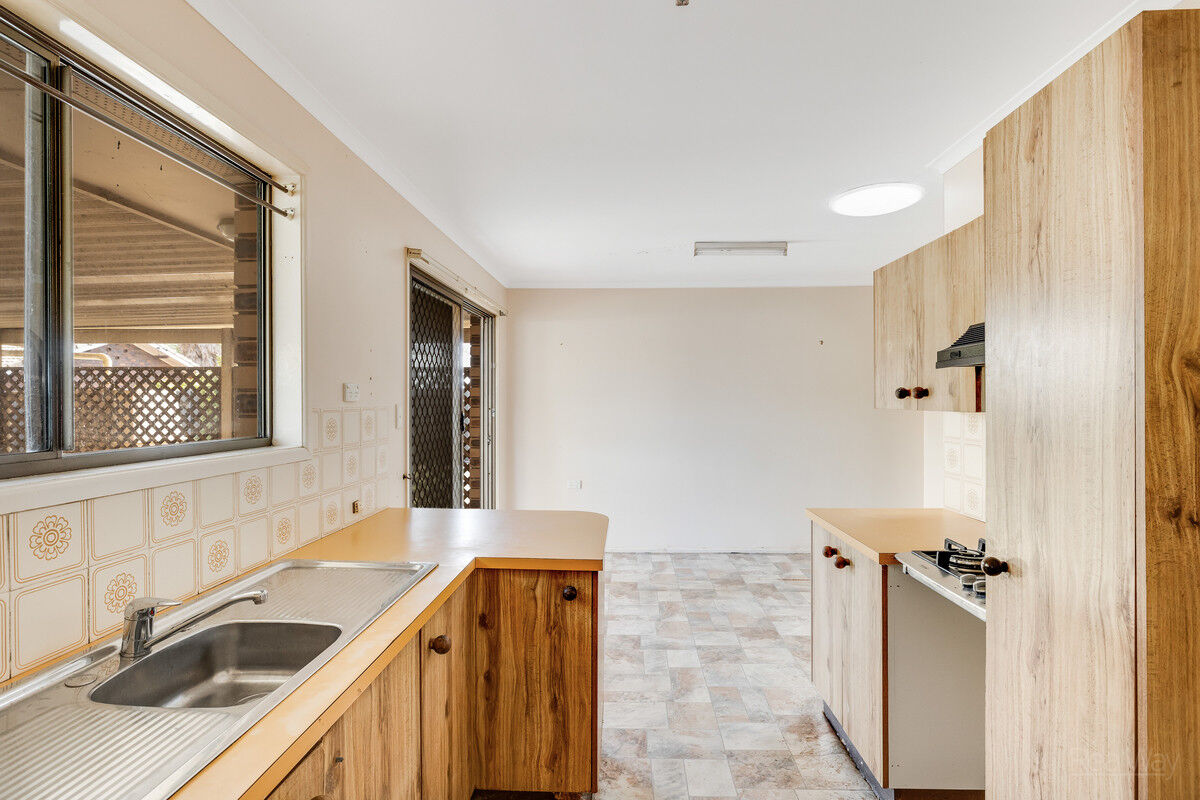 12 Lindberg Street, Wilsonton QLD 4350, Wilsonton - Thumbnail 4