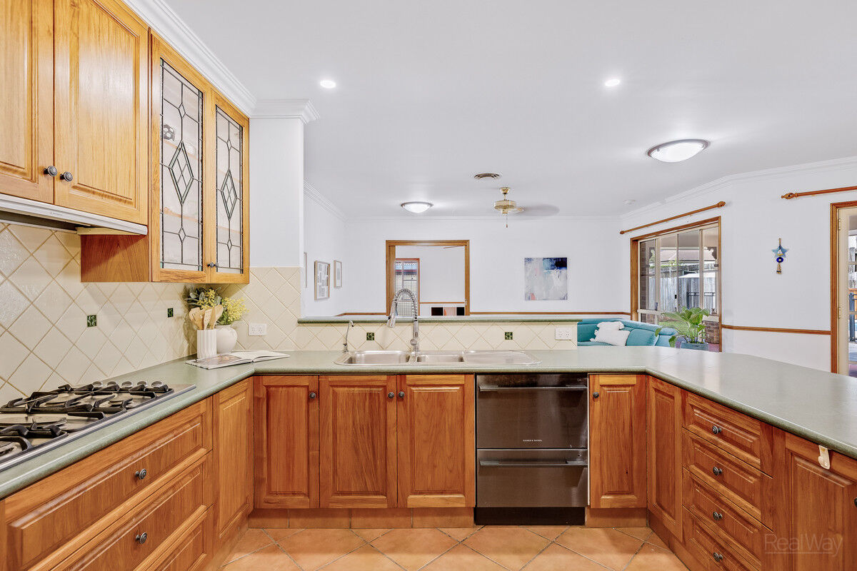 2 Howard Street, Middle Ridge QLD 4350, Middle Ridge - Thumbnail 7
