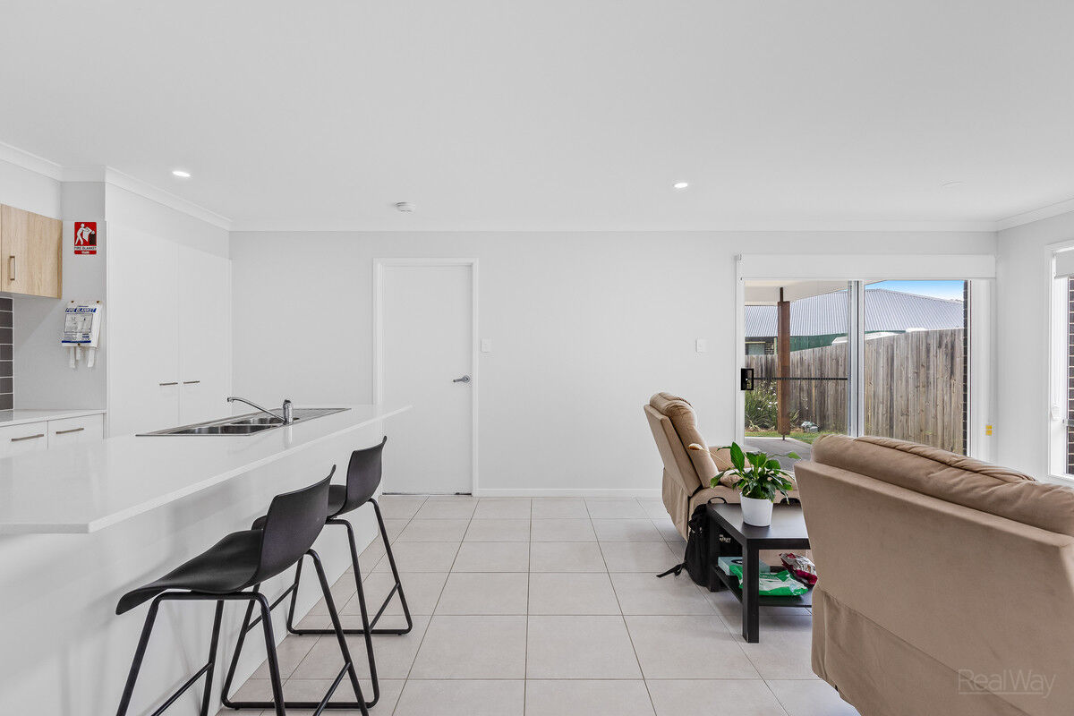 1 & 2 / 4 Wolff Street, Cotswold Hills QLD 4350, Cotswold Hills - Thumbnail 4