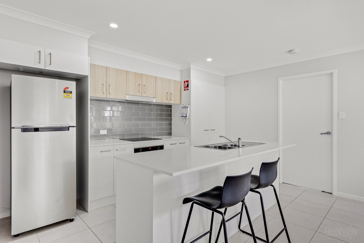 1 & 2 / 4 Wolff Street, Cotswold Hills QLD 4350, Cotswold Hills - Thumbnail 3