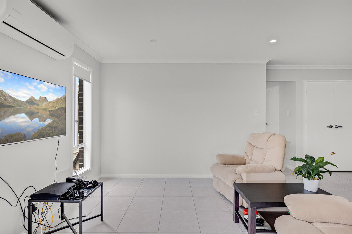 1 & 2 / 4 Wolff Street, Cotswold Hills QLD 4350, Cotswold Hills - Thumbnail 5