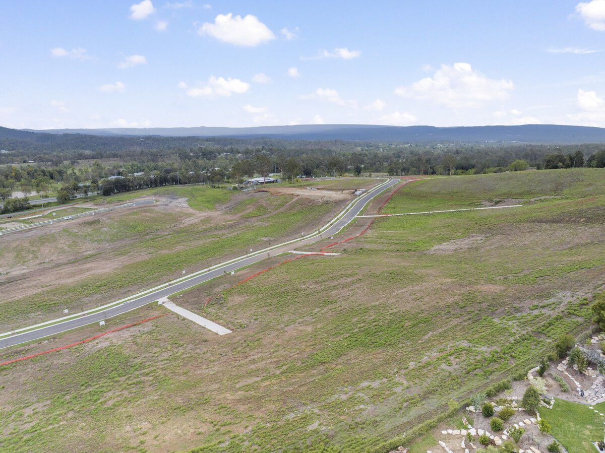 14 Birdwing Court, Withcott QLD 4352, Withcott - Thumbnail 8