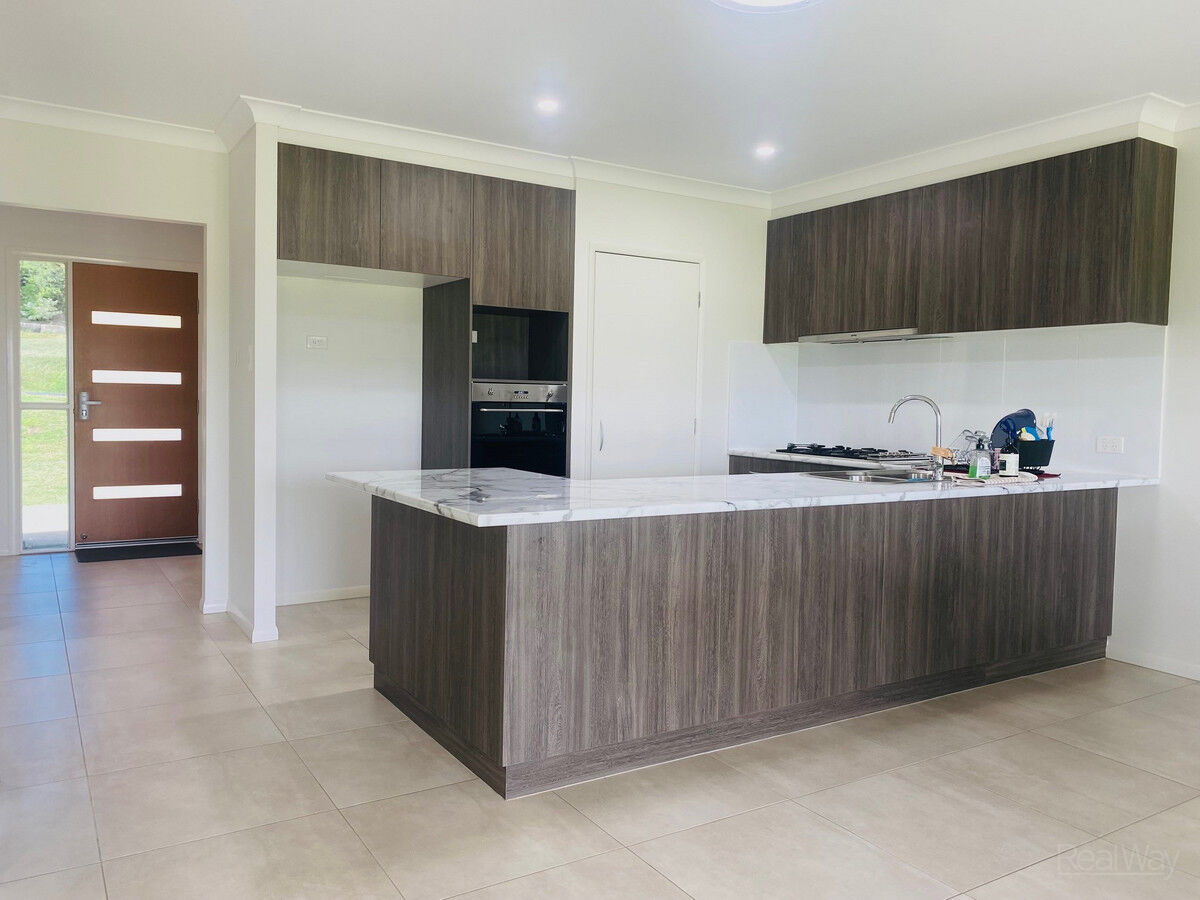 1 Twilight Court, Withcott QLD 4352, Withcott - Thumbnail 2