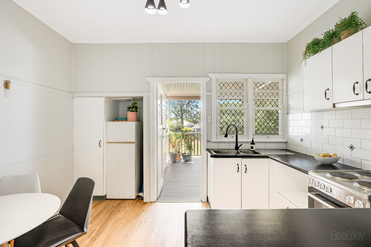 77 Stephen Street, Harristown QLD 4350, Harristown - Thumbnail 4