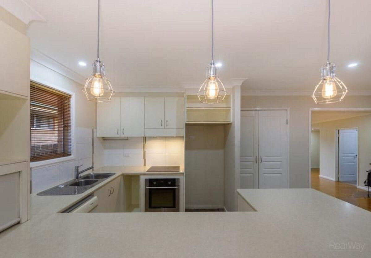 10 Shennan Street, Harristown QLD 4350, Harristown - Thumbnail 2
