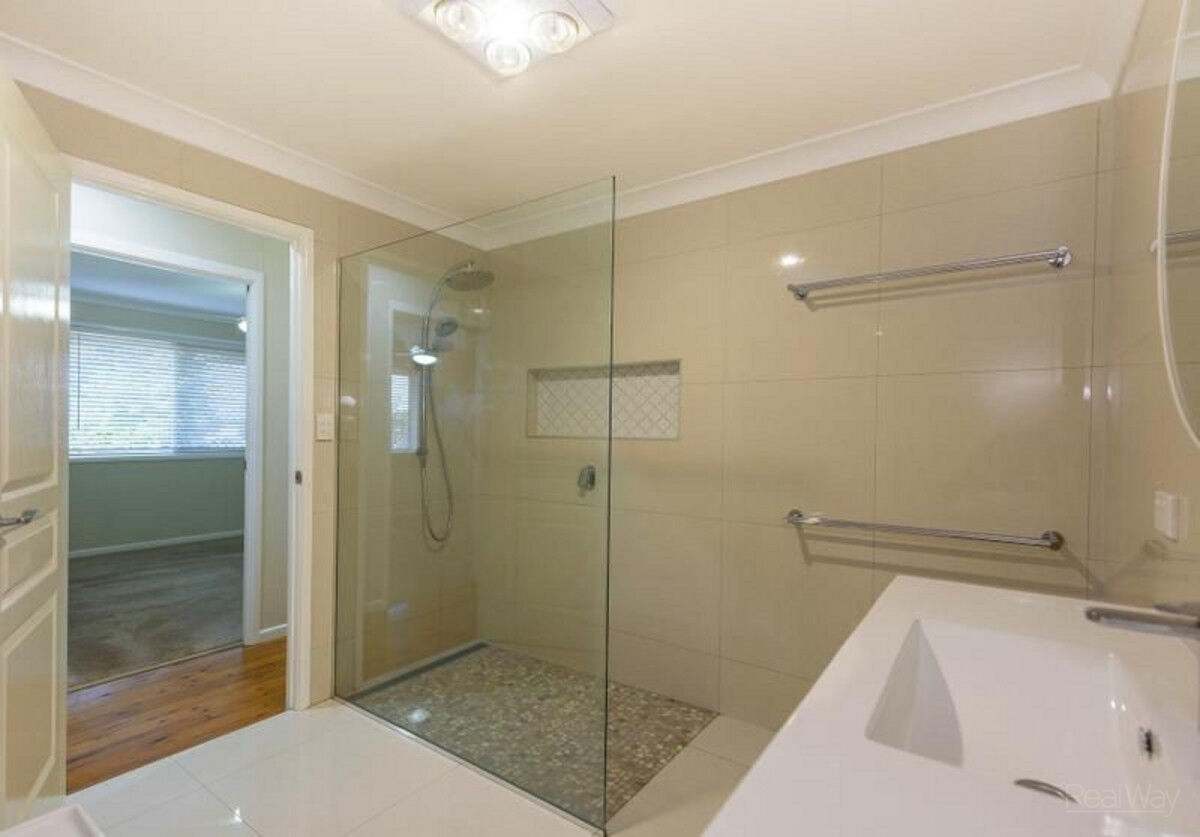 10 Shennan Street, Harristown QLD 4350, Harristown - Thumbnail 7
