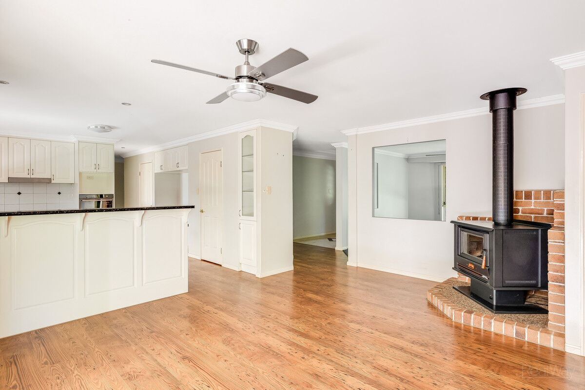 1 Andersson Court, Highfields QLD 4352, Highfields - Thumbnail 5