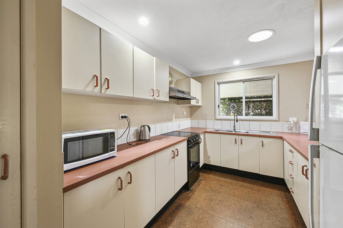 17 Piccadilly Lane, Helidon QLD 4344, Helidon - Thumbnail 5