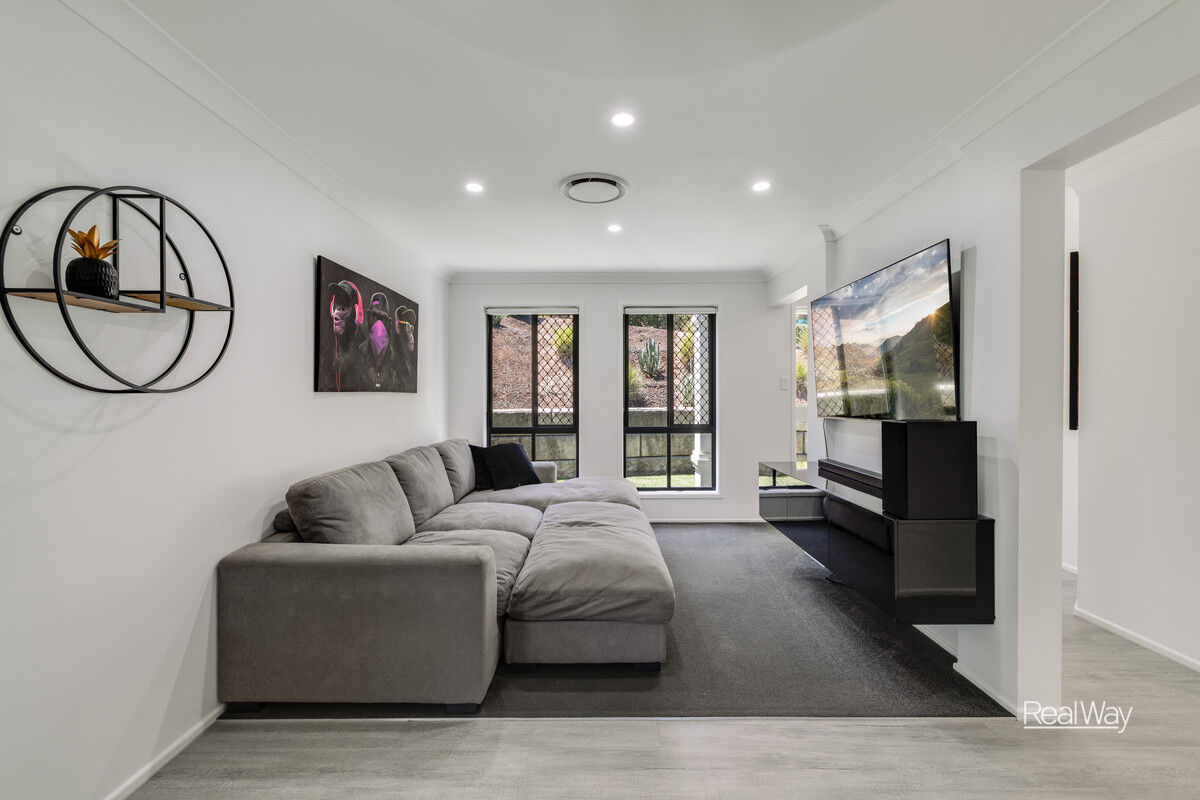 15 Hillview Court, Top Camp QLD 4350, Top Camp - Thumbnail 4
