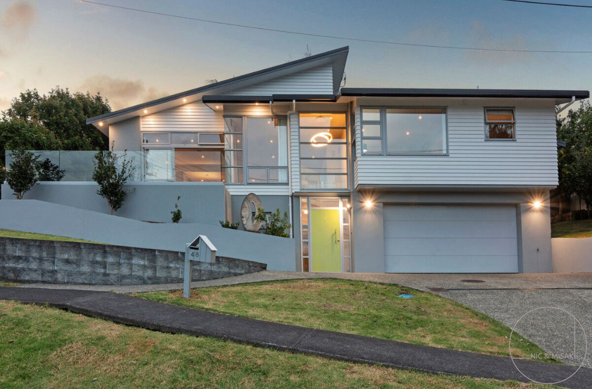 Property enquiry form background image