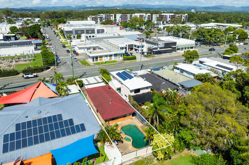 27 Pacific Avenue, Miami Qld 4220