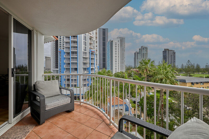 1052 / 2633 Gold Coast Highway, Broadbeach Qld 4218