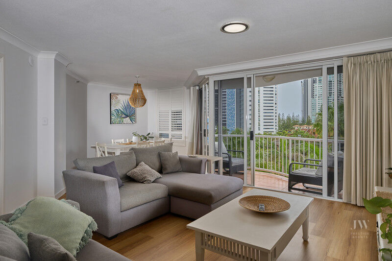 1052 / 2633 Gold Coast Highway, Broadbeach Qld 4218