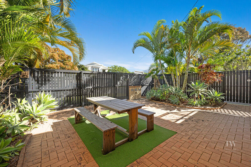 89 Petrel Avenue, Mermaid Beach Qld 4218