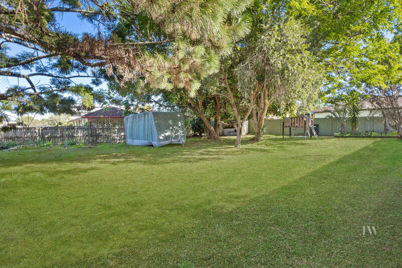 16 Townson Avenue, Palm Beach Qld 4221