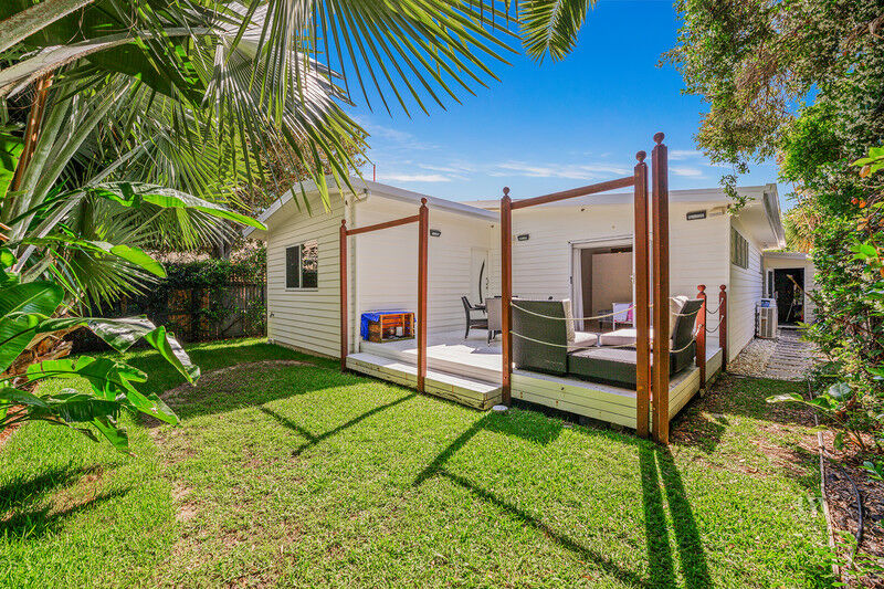 14 Seagull Avenue, Mermaid Beach Qld 4218