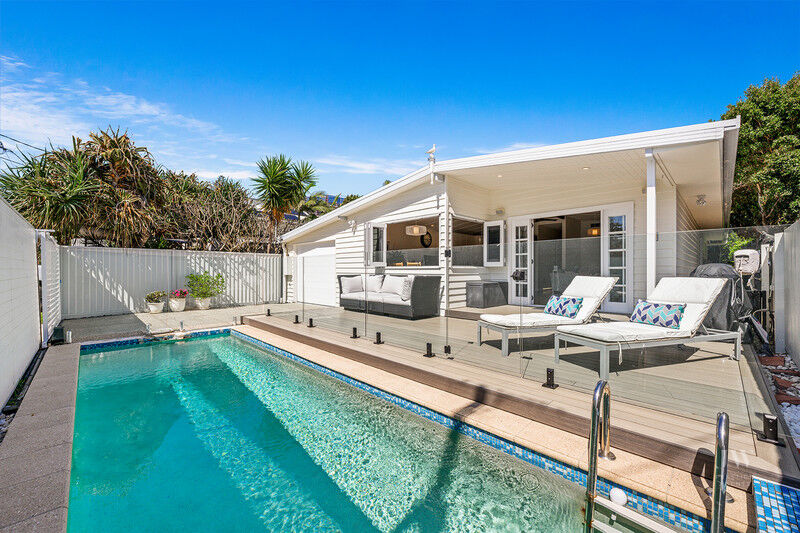 14 Seagull Avenue, Mermaid Beach Qld 4218