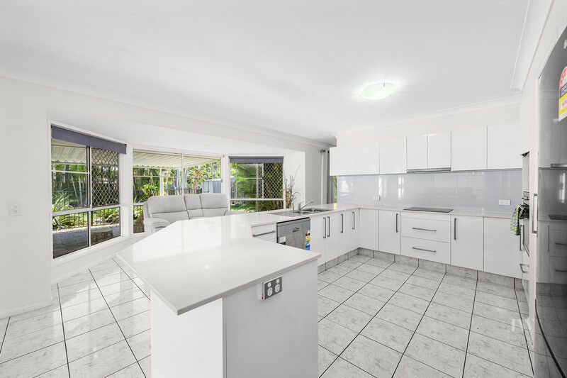 45 Monterey Keys Drive, Helensvale Qld 4212