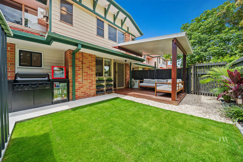 3 / 75 Brown Street, Labrador Qld 4215