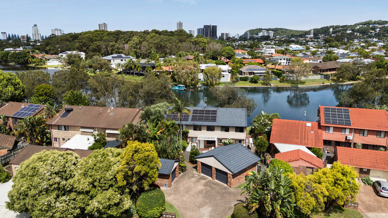 2 / 36 Sunbird Street, Burleigh Waters Qld 4220