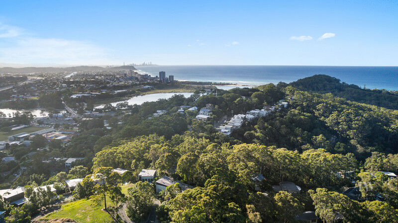 1 Sanctuary Crest Drive, Currumbin Qld 4223