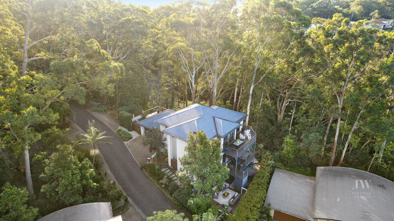 1 Sanctuary Crest Drive, Currumbin Qld 4223